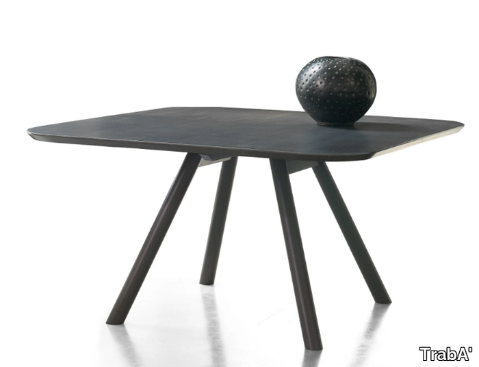 AKY CONTRACT - Square wooden dining table _ TrabA'