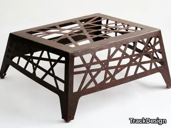 h_mikado-stool-trackdesign-365457-rel5540b4c.jpg