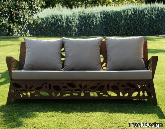 sofa-trackdesign-365442-relf6fdba4b.jpg