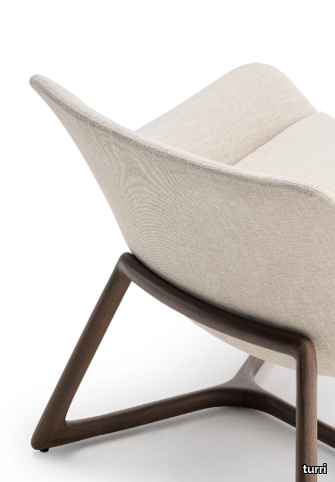 LYRA-Fabric-armchair-Turri-539068-rel69e0c2fb.jpg