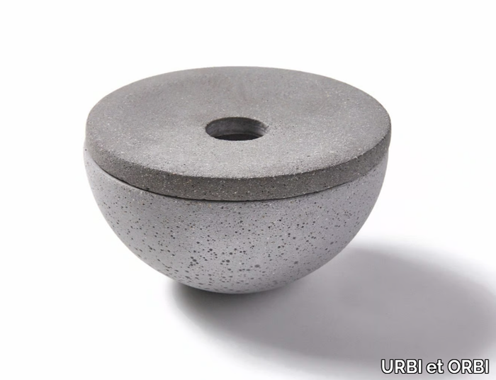 ULTIMA - Concrete ashtray _ URBI et ORBI