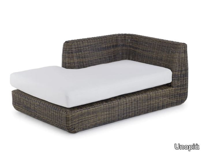 AGORÀ-Garden-daybed-Unopiù-583164-reldf09aca2.jpg