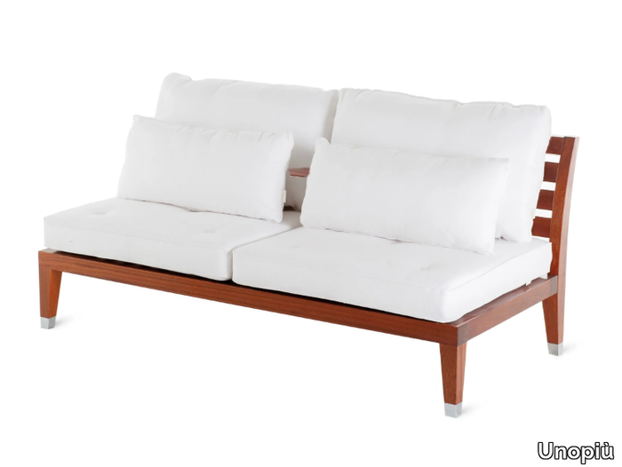 C-EST-LA-VIE-Garden-sofa-Unopiù-439913-rel1e64b30c.jpg