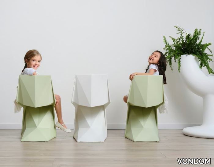 VOXEL MINI - Stackable polypropylene kids chair _ VONDOM