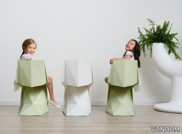 VOXEL-MINI-Kids-chair-VONDOM-571680-rel776245c7.jpg