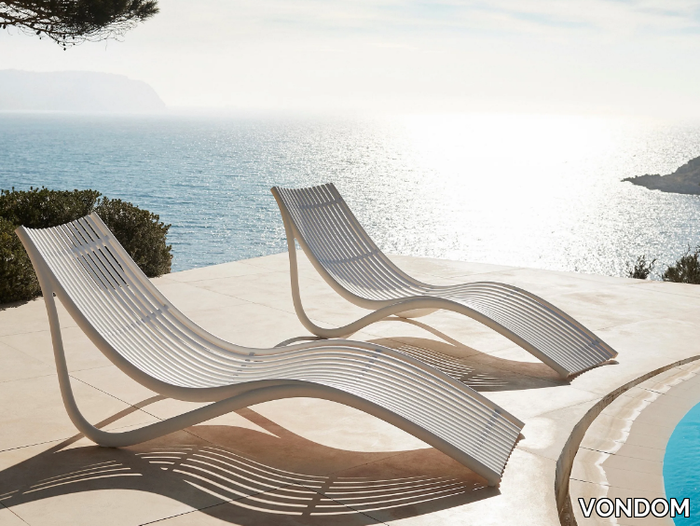 ibiza-garden-daybed-vondom-384559-reld96eae02.jpg