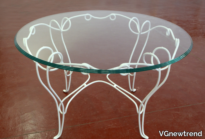 PHILO-Table-VGnewtrend-496480-reld17747d.jpg