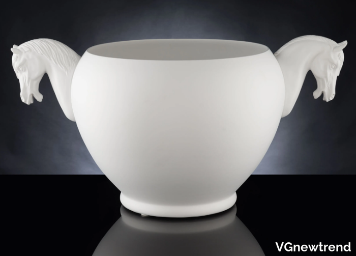 VASO-HORSE-VGnewtrend-492918-rel68c25b00.jpg