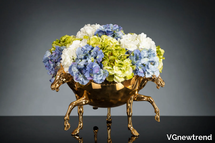 vase-horses-hydrangea-vgnewtrend-585019-rele267faea.jpg