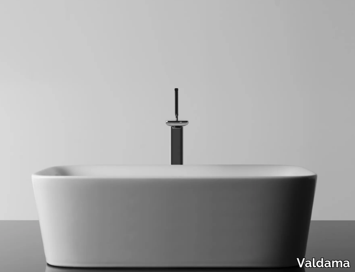 SOUL - Countertop rectangular single ceramic washbasin _ Valdama