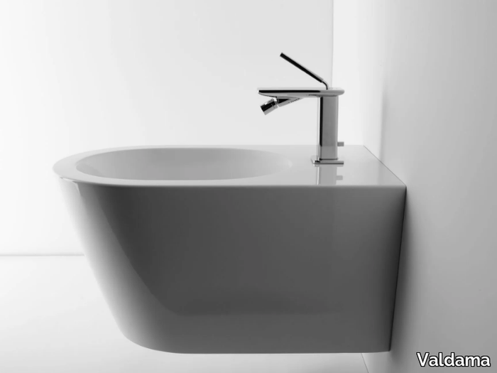 IL-Bidet-Valdama-528212-rel65e30480.jpg