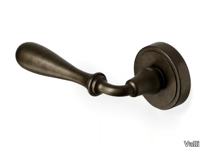 H1004 ANTARES - Brass door handle on rose _ Valli