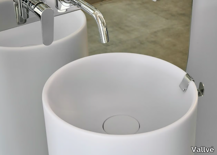 VEXO - Freestanding resin handrinse basin _ Vallvé