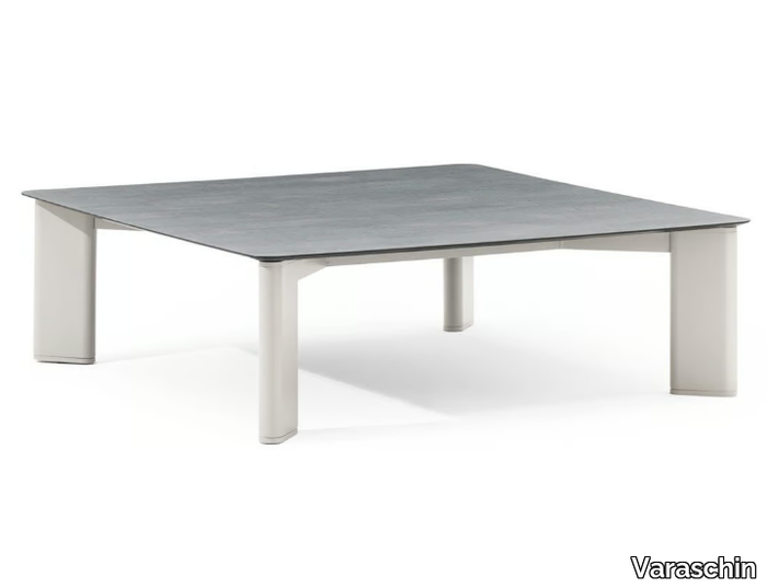 PLINTO-Garden-side-table-Varaschin-558548-reld3c3761d.jpg