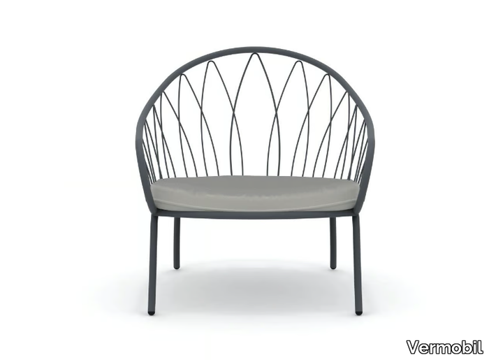 FLORA - Metal garden armchair with armrests _ Vermobil