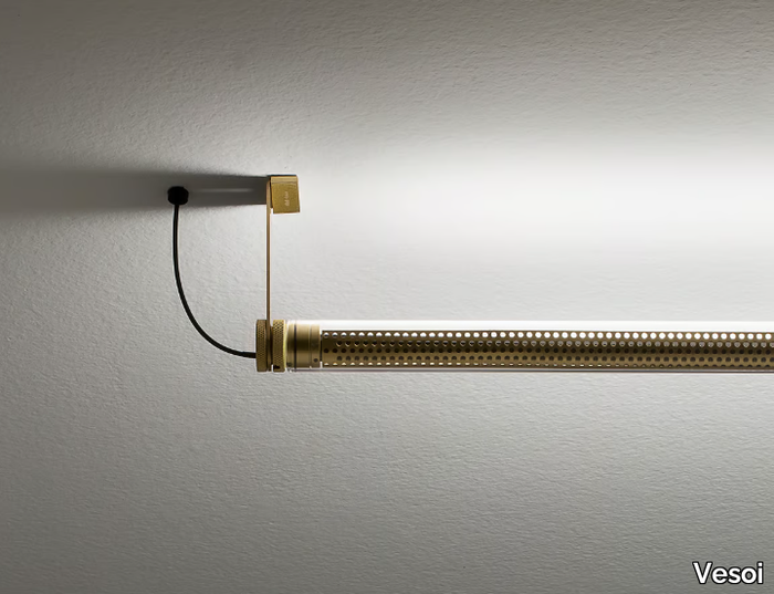 wall-light-vesoi-547690-relcb0f8a8a.jpg