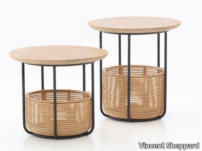 BASKET - Round coffee table with oak top and rattan basket _ Vincent Sheppard