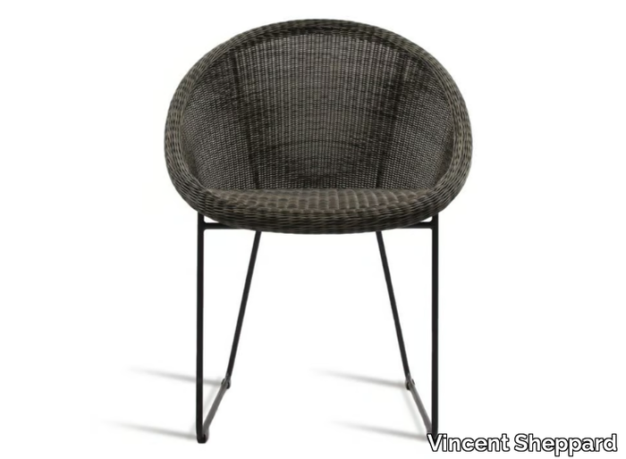 GIPSY - Sled base wicker garden chair with armrests _ Vincent Sheppard