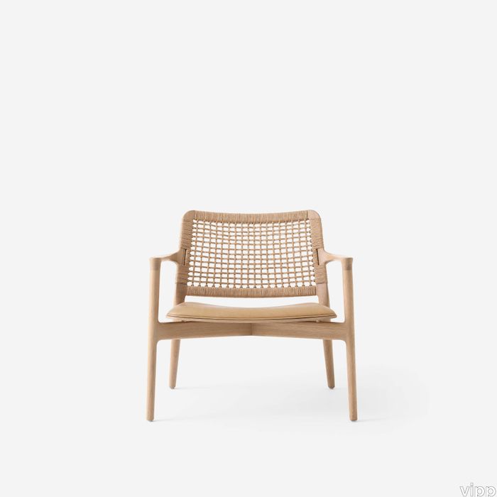 Cabin Lounge Chair