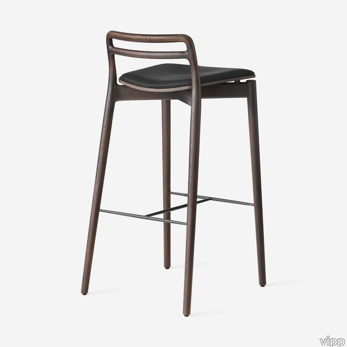 vipp-485-cabin-bar-stool-darkoak-03.jpg