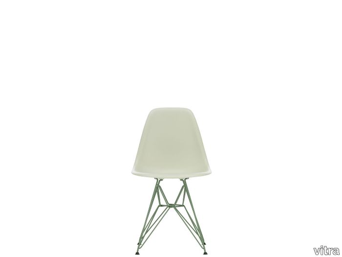 Eames Plastic Side Chair DSR