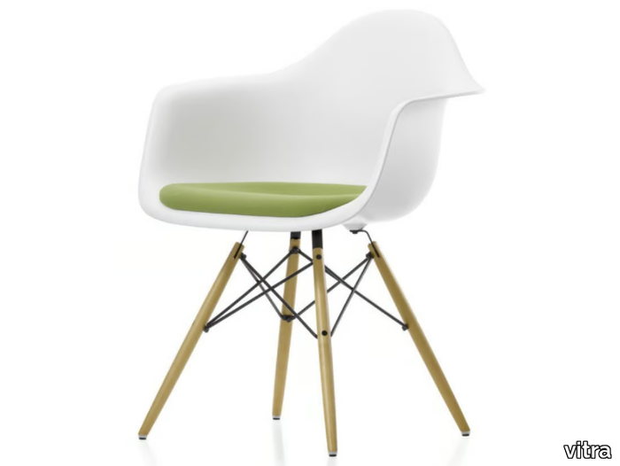 DAW - Polypropylene chair with integrated cushion _ Vitra