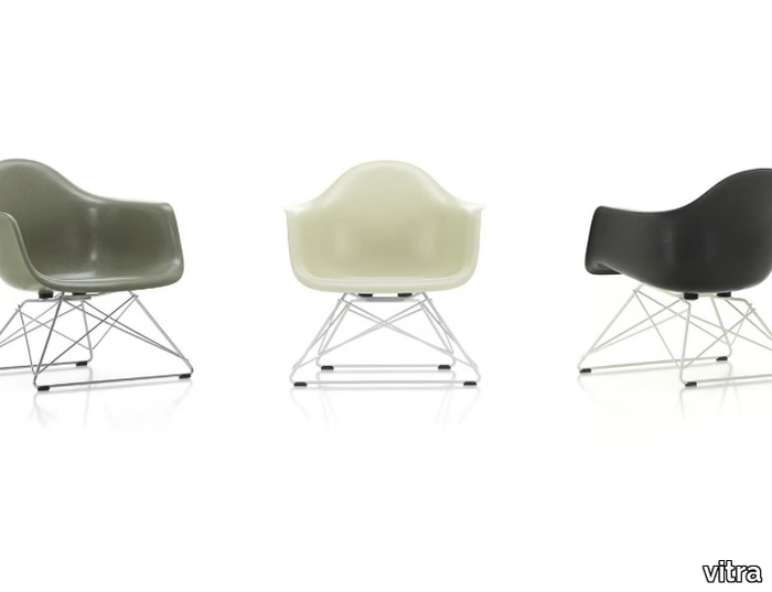 LAR FIBERGLASS ARMCHAIR - Glass-fibre easy chair with armrests _ Vitra