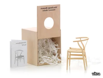 MINIATURES Y-CHAIR - Wooden miniature _ Vitra