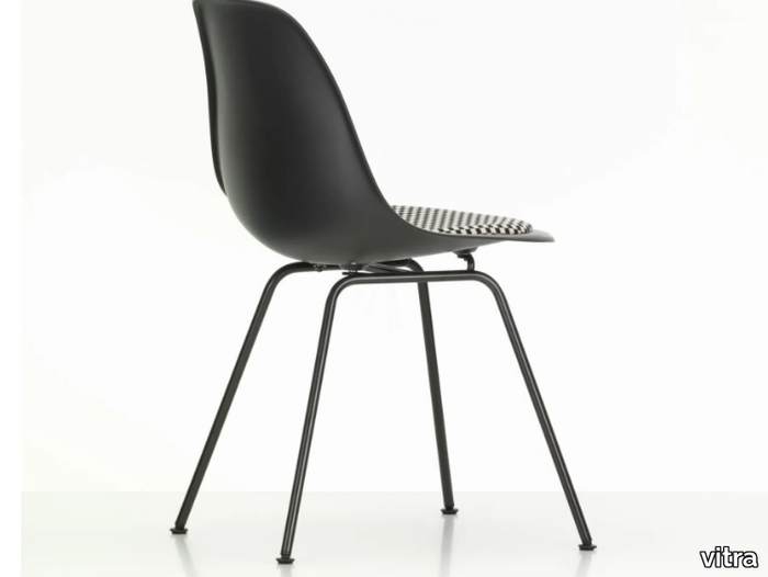 DSX-Chair-with-integrated-cushion-Vitra-273502-relc62792e5.jpg