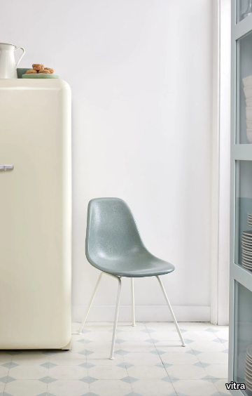 DSX-FIBERGLASS-CHAIR-Vitra-441385-reld551d420.jpg