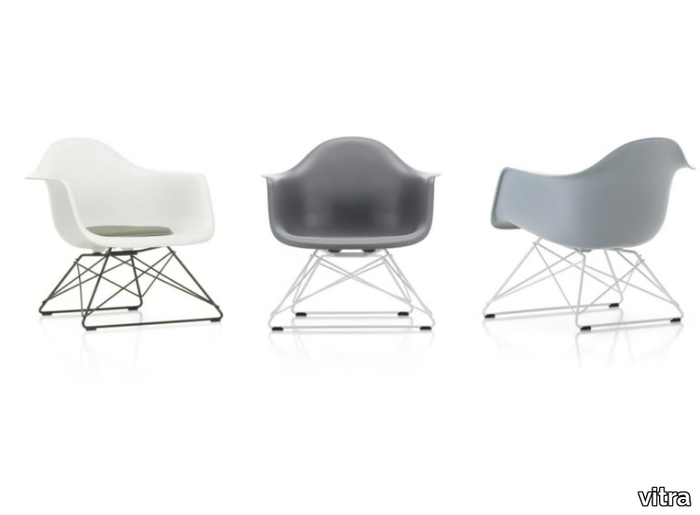 LAR-Easy-chair-Vitra-491492-relce204d2b.jpg