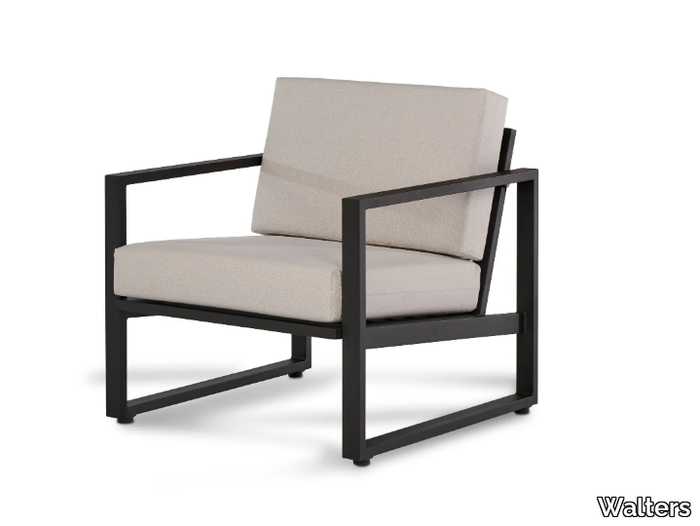 TIDAL - Garden upholstered aluminium easy chair with armrests _ Walters