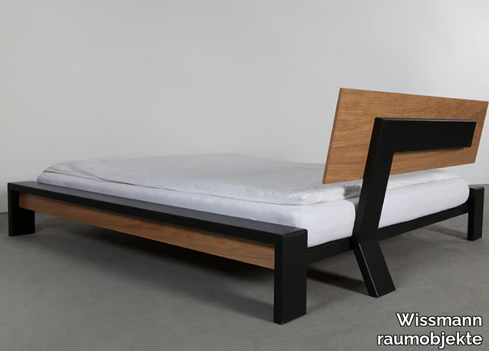 SIDE - ART326 - Steel and wood bed _ Wissmann raumobjekte