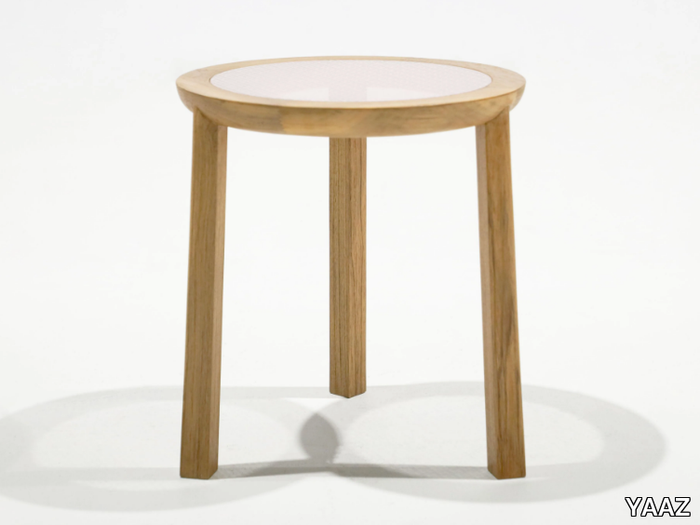 SINI Q45 - Round teak garden side table _ YAAZ