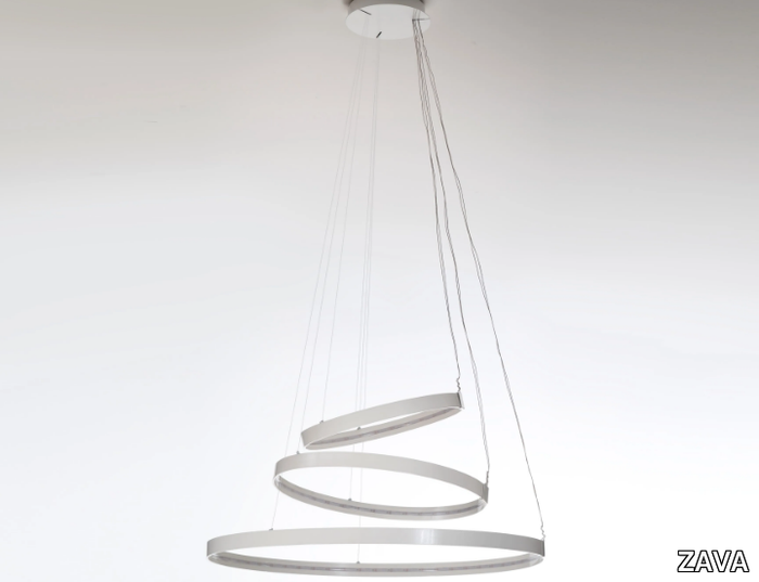 RINGS-ZAVA-126381-rel3352ca00.jpg