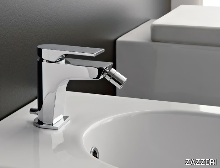 100 - Countertop bidet mixer with flexible hose _ ZAZZERI