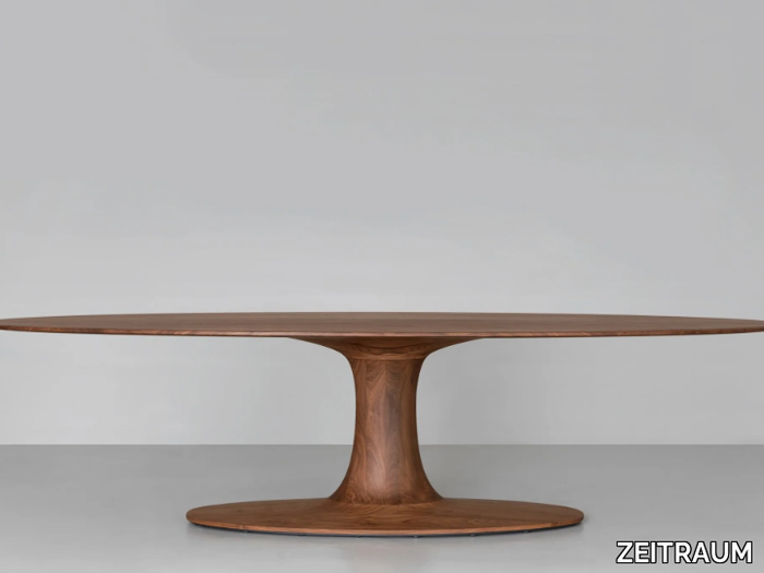 TURNTABLE OVAL - Wooden dining table _ ZEITRAUM