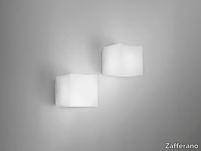 DADO - Opal glass wall lamp / ceiling lamp _ Zafferano