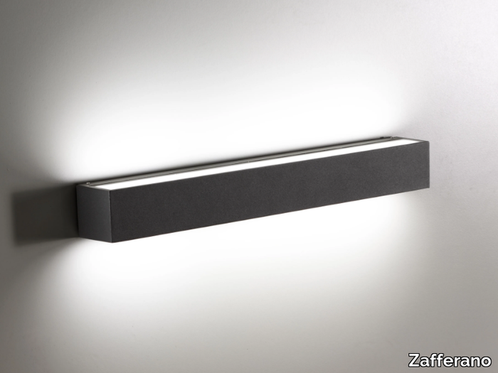 SLAT - LED outdoor wall lamp _ Zafferano