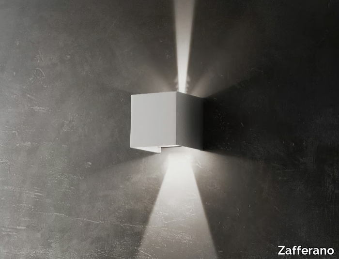 CUBETTO-Wall-lamp-Ailati-Lights-287134-relf71482a9.jpg