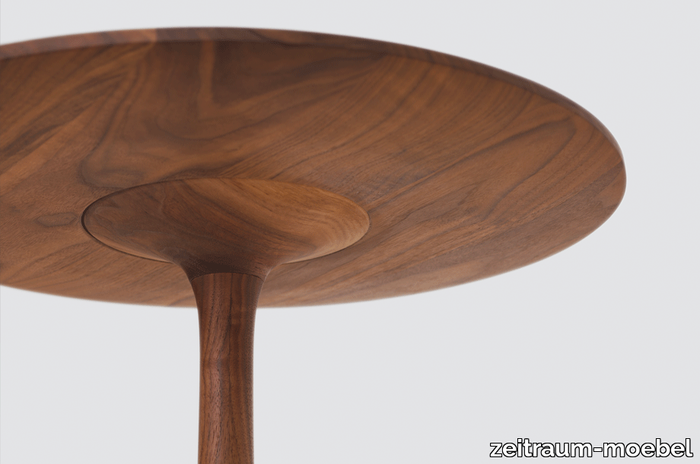zeitraummoebel-beistelltisch-turntablecouch-massivholz-17-920x610.png