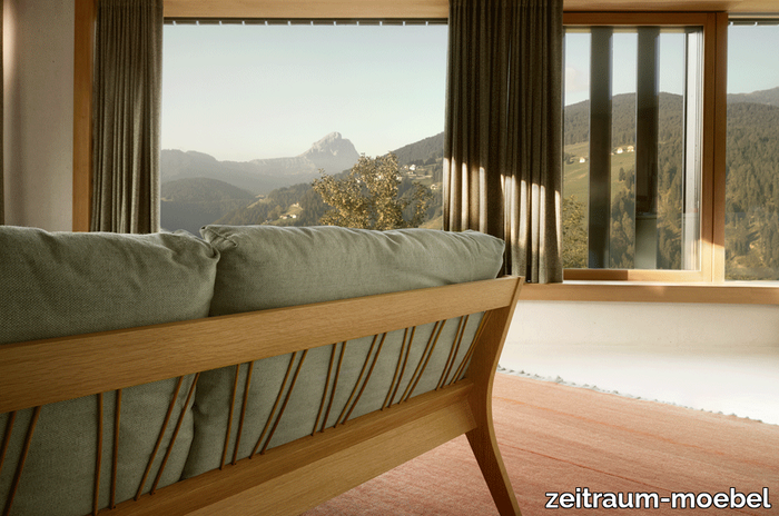zeitraummoebel-bettmitpolsterkissen-mellow-massivholz-09-920x610.png