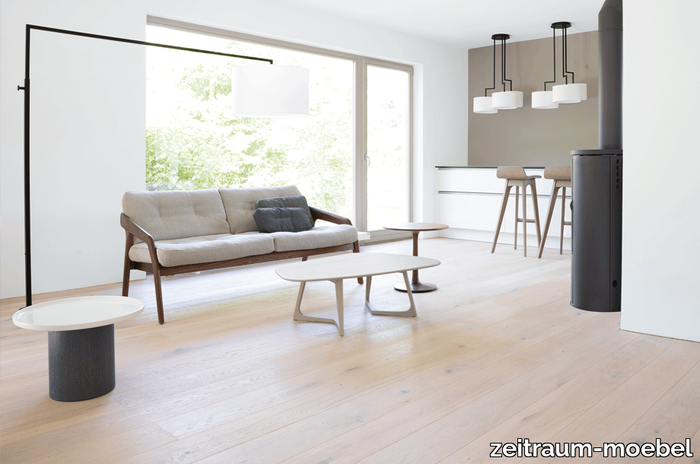 zeitraummoebel-couchtisch-twiststone-massivholz-08-920x610.png