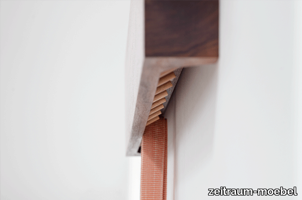 zeitraummoebel-garderobe-hideandpark-massivholz-04-610x405.png