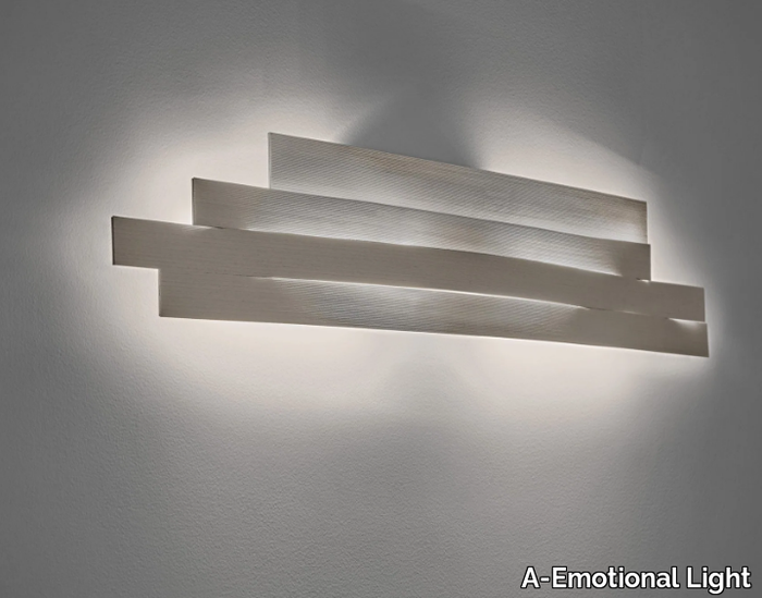 LI-Wall-lamp-a-by-arturo-alvarez-519601-rele64b3da1.jpg