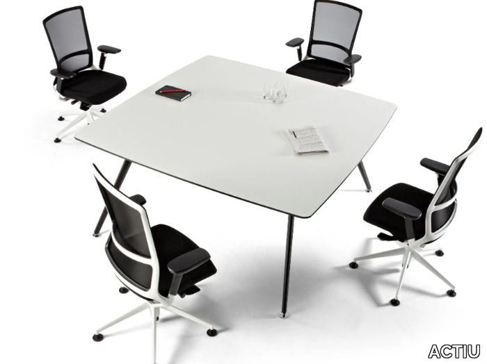 ARKITEK-Square-meeting-table-ACTIU-517434-rel99ae44a8.jpg