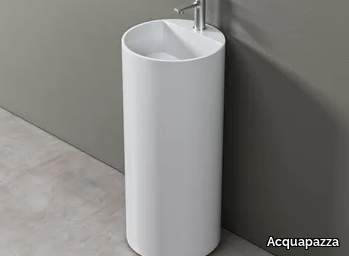 ITUBE MIX - Freestanding round Corian® washbasin _ Acquapazza