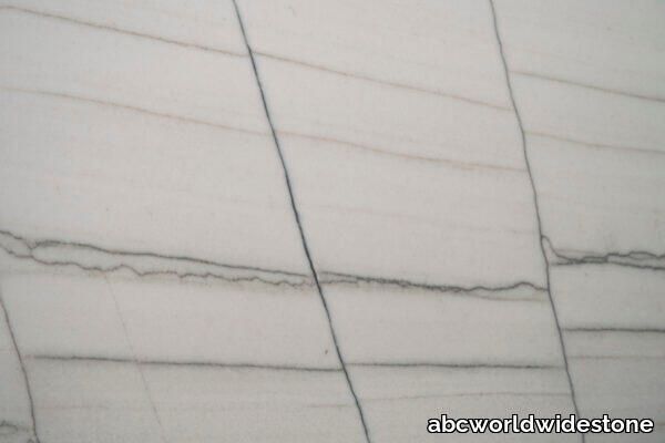 Classic-WHite-Quartzite-close-up-x-1-8044-600x400.jpg