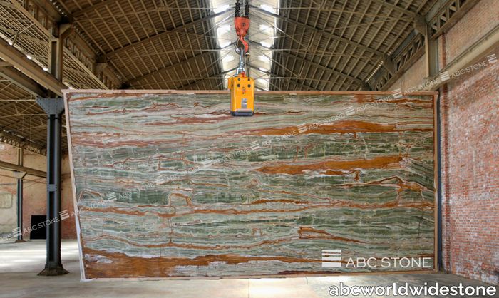 Green-Onyx-Vein-Cut.jpg