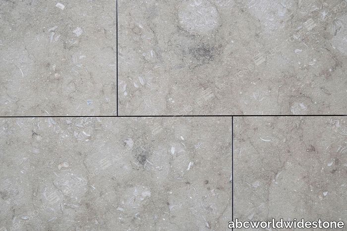Grigio-Olivo-Ondulato-Wet-1.jpg